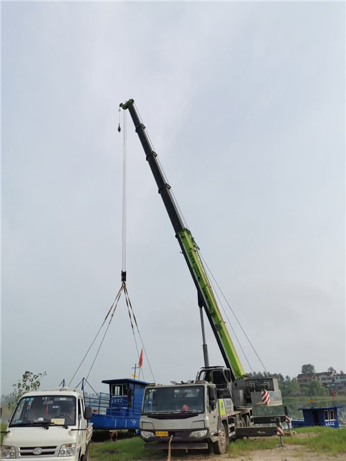 观山湖区桥梁建设吊装案例